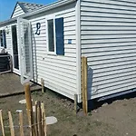 Сasa de vacaciones Stacaravan Zen Nr 2010 In Nieuwe Tuin 4p Bredene
