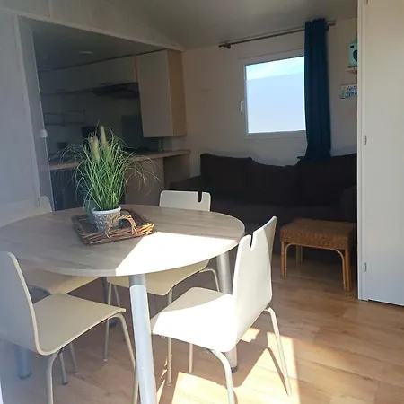 Сasa de vacaciones Stacaravan Zen Nr 2010 In Nieuwe Tuin 4p Bredene